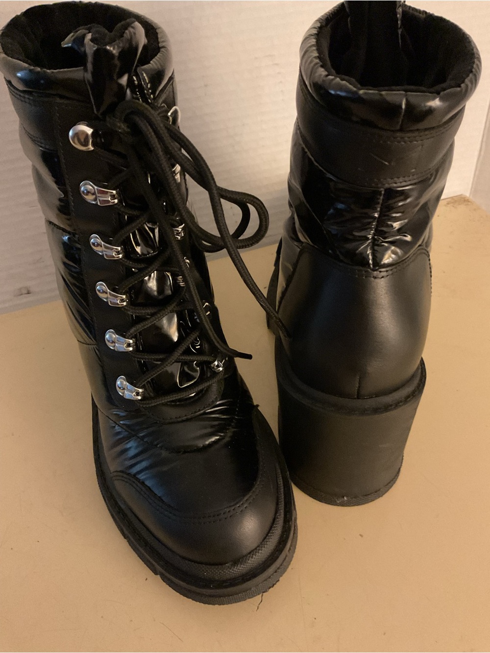 Marc Fisher women black leather platform combat boots US 7.5